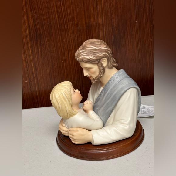 Masterpiece Porcelain by Homco Precious in His Sight Figurine - Picture 1 of 12
